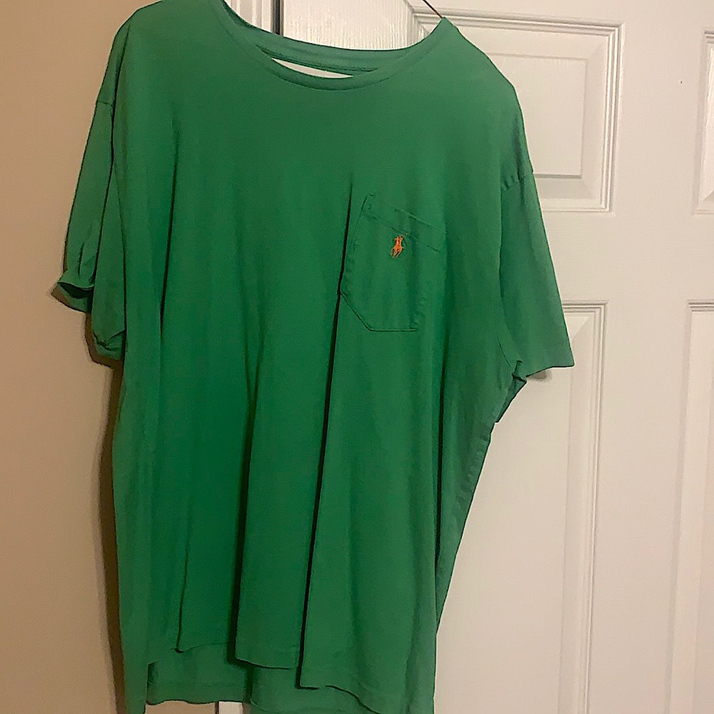 Green polo tee with orange polo man